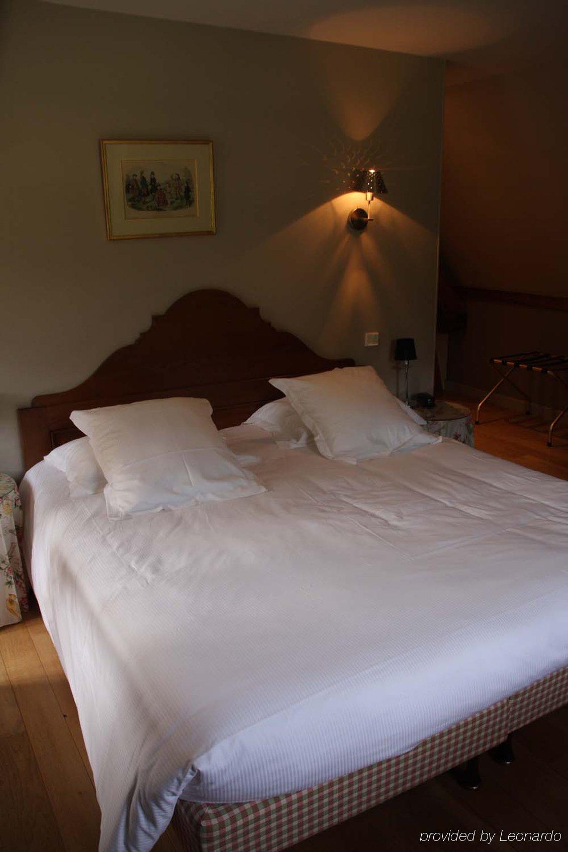 Hotel La Chaumiere Honfleur Zimmer foto